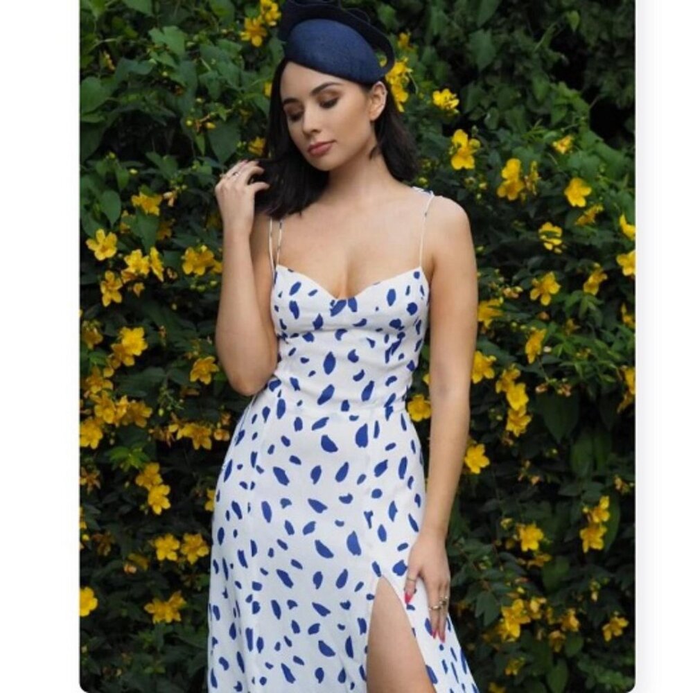 Flowy Midi Dress with Straps size M